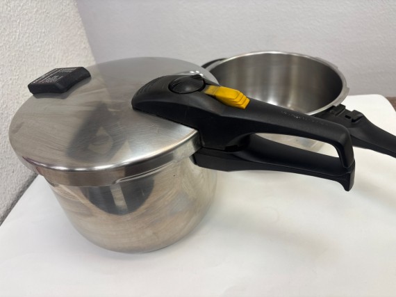 1-1-273017-2-Olla A Presion Magefesa 2 1 Tapa