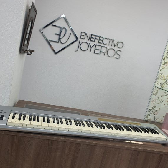 1-1-264483-1-Controlador Midi M-Audio Keystation 88 ES