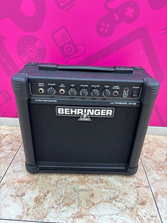 1-1-265061-1-Bajo Electrico Behringer Ultrabass Bt108