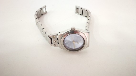 1-1-197353-2-Reloj De Mujer Swatch Irony 