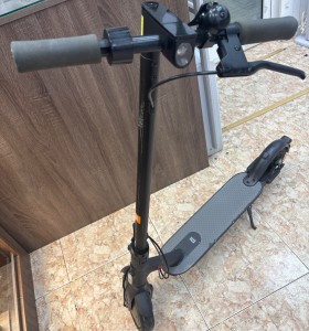 1-1-267252-1-Patinete Electrico Xiaomi Scooter Essential