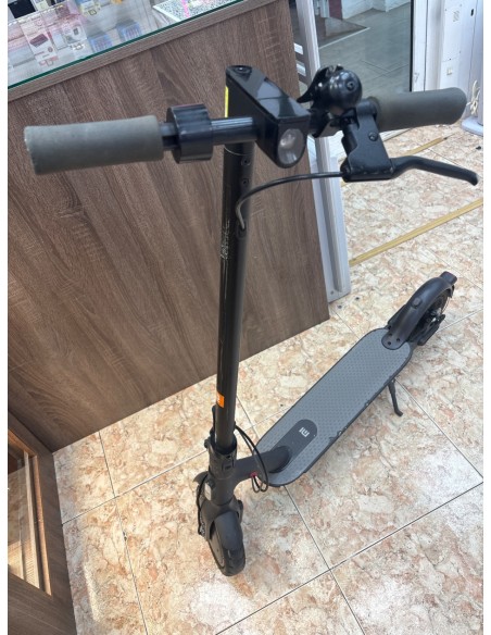 1-1-267252-1-Patinete Electrico Xiaomi Scooter Essential