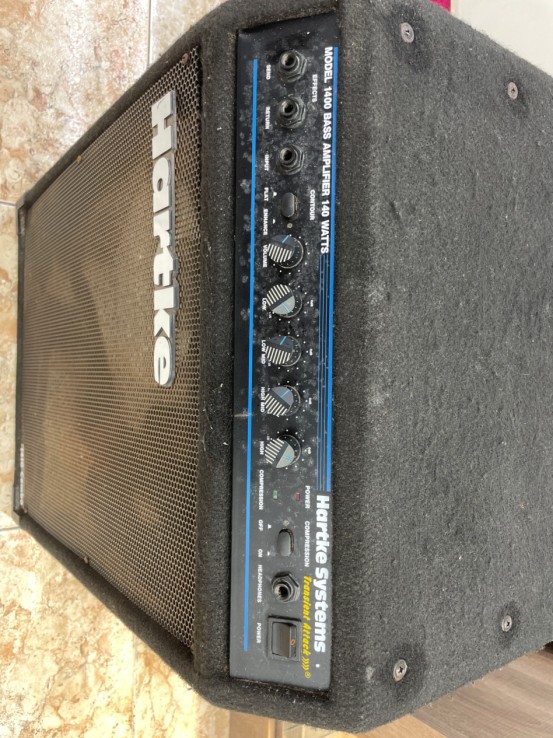 1-1-268588-2-Equipamiento Hartke 1410 Combo Amplificador