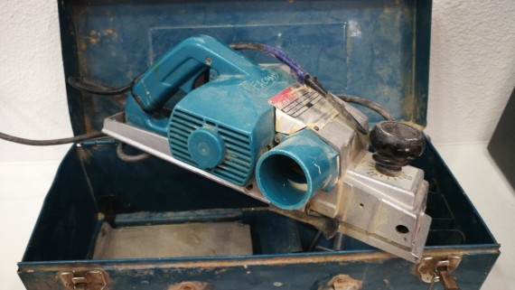 1-1-209325-1-Cepillo eléctrico Makita 1100 