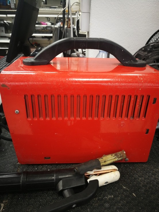 1-1-256795-1-Soldador Telwin Futura 1.140 Rojo