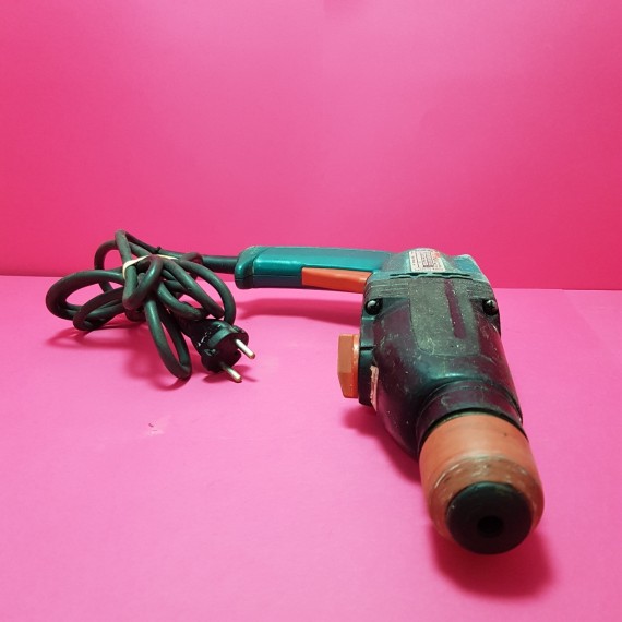 1-8-65765-3-Taladro Percutor Makita HR2410 sin garantia