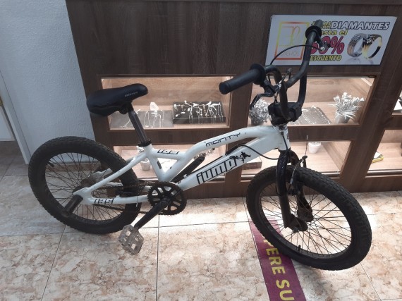 1-1-231436-1-Bmx Monty 135 Jump Blanco 