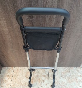 1-1-263991-1-Andador 2 Patas Con Bolso 2