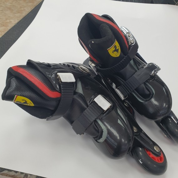 1-1-264629-3-Patines Niño Scuderia Ferrari Talla 29 32