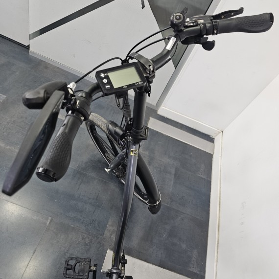1-8-52339-5-Electrica Lacrosse Ambling A200XL
