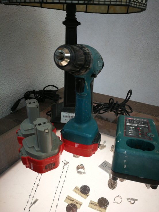 1-1-234253-1-Taladro A Bateria Makita 6271D 3 Baterias