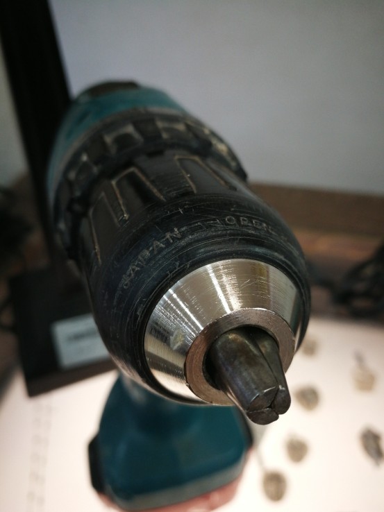 1-1-234253-4-Taladro A Bateria Makita 6271D 3 Baterias
