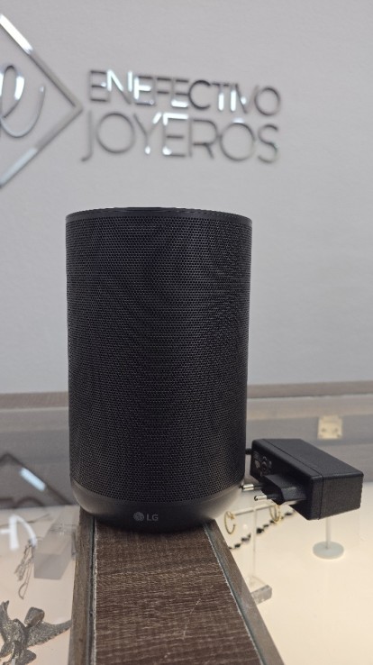 1-1-254818-1-Altavoces HiFi Inteligente LG KW7 