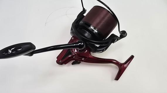 1-1-249435-1-Carrete pesca Enigma SC Pro rojo