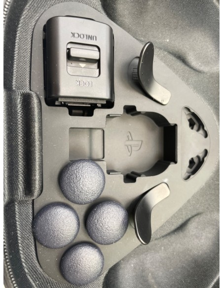 1-1-270325-4-Mando PS5 Edge Dual Sense 