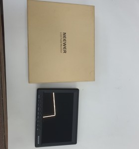 1-1-255281-1-Monitor LED Neewr LCD Field Monitor F100