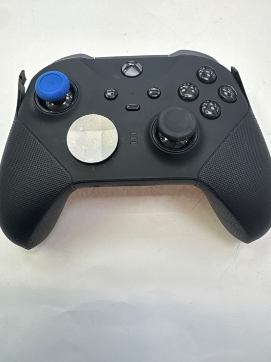 1-1-259895-1-Mando Xbox Elite Series 2