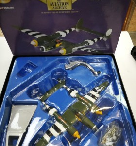 1-1-251660-1-Bebé y juguetes Corgi Aviation AA36602 Lockheed P-38J Lightning USAAF 20th FG, 77th FS, Eze Does 