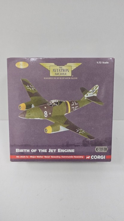 1-1-251637-1-Bebé y juguetes The aviation archive Birth of the jet engine Me 262A-1a Major W Nowi Nowotny Komm
