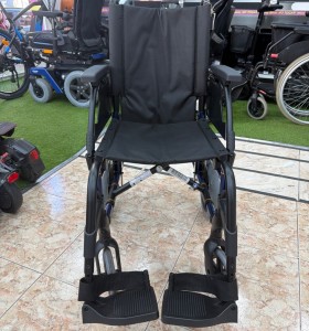 1-1-273082-1-Silla De Ruedas Breezy Negra