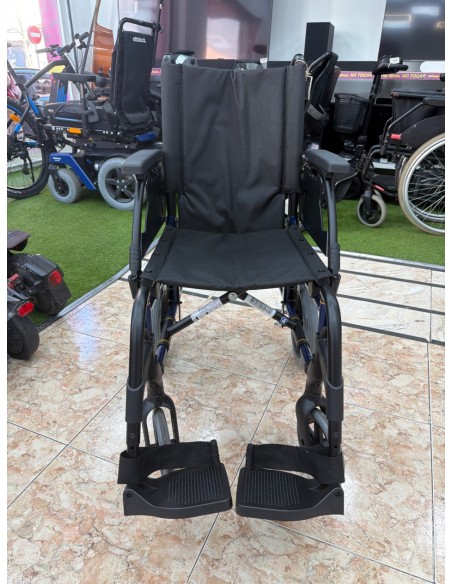 1-1-273082-1-Silla De Ruedas Breezy Negra
