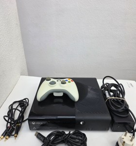 1-1-273311-1-Consola Xbox 360 250Gb Negra 2