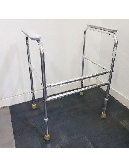 8-8-56880-2-Andador Invacare D88316 