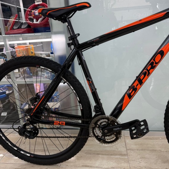 8-8-76868-10-Bicicleta Montana B-PRO 930 ALU 6061 TL (29 pulgadas)