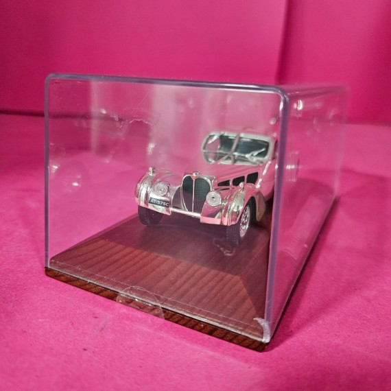 8-8-73854-2-Coche metal Bugatti 57SC Copupé Atlantic