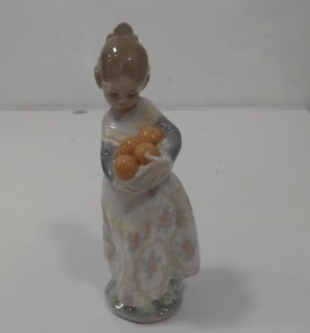 8-8-33065-1-Lladro Valencia Niña Cesta de Naranjas 7 Alto