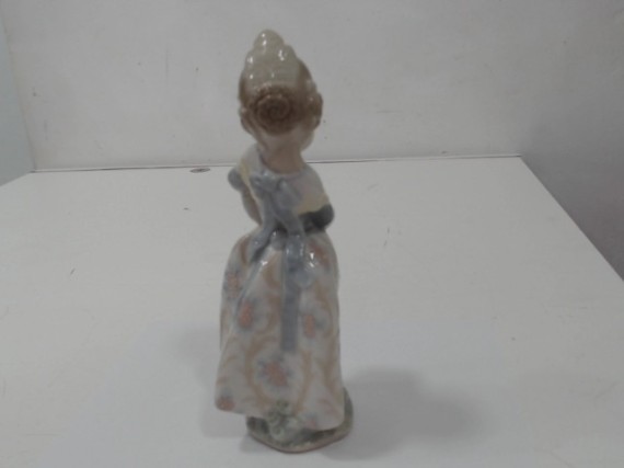 8-8-33065-2-Lladro Valencia Niña Cesta de Naranjas 7 Alto