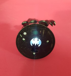 8-8-69164-1-Bebé y juguetes Batman linterna 2