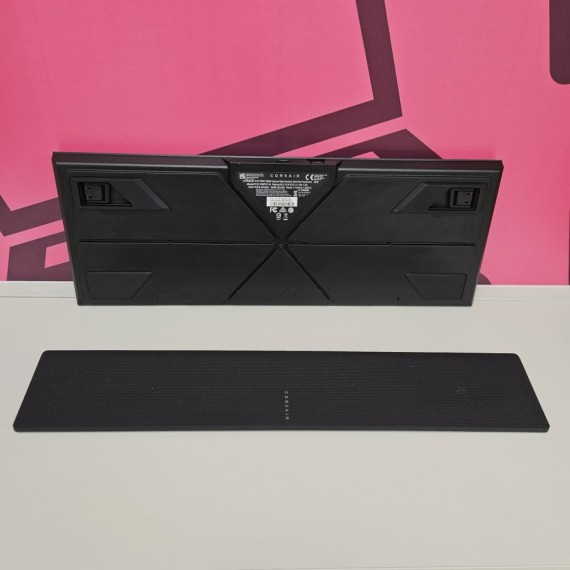 8-8-75689-8-Teclado Alfanumérico Corsair K70 Pro Rgb
