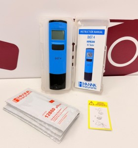 8-8-76608-1-Medidor Regulador Hanna HI98304