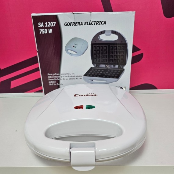 8-8-75667-1-Gofrera Comelec 750w(Sin Uso)
