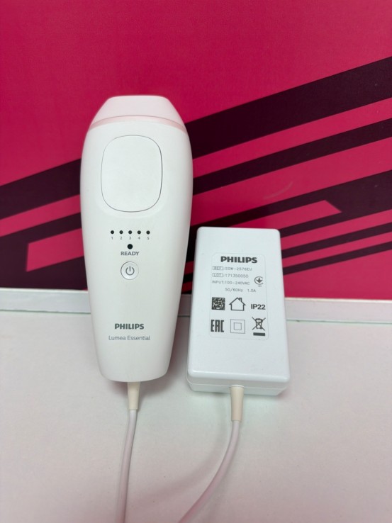 8-8-77652-1-Depiladora Laser Philips Lumea Essential