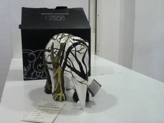 8-1-131789-1-FIGURA ARTESANAL ELEPHANT PARADE DUMBINA 20CM SAM HACKING
