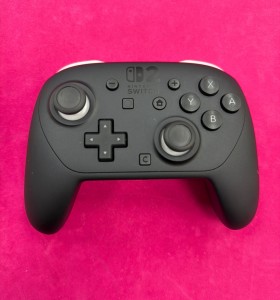 6-6-169445-1-Mando Pro Controller 2