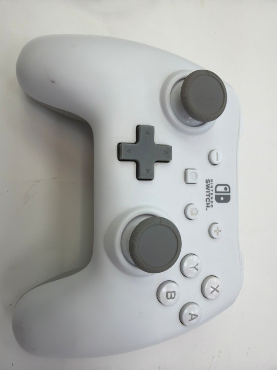 1-1-273260-2-Mando Nintendo Switch Mando Blanco