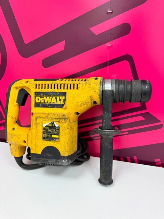 7-7-81041-4-Martillo Taladro Dewalt DW570
