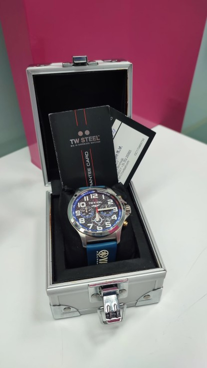 7-9-45759-2-Reloj Pulsera Premium Caballero Tw Steel Edicion Yamaha