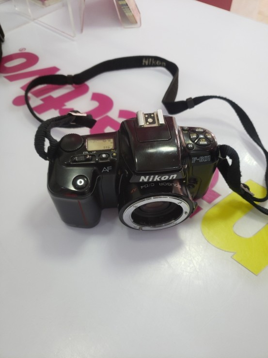 7-7-49137-3-Cámara vintage Analogica Nikon F-601