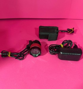 8-8-70051-1-Bicicleta Luz Frontal a bateria 