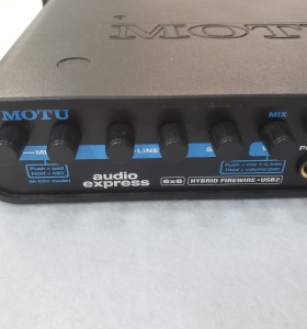 7-7-68433-1-Música profesional tarjeta de sonido MOTU Audio Express 2