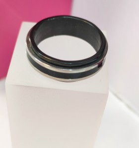 8-9-75839-1-Anillo acero negro con lineas plateadas giratorias T23