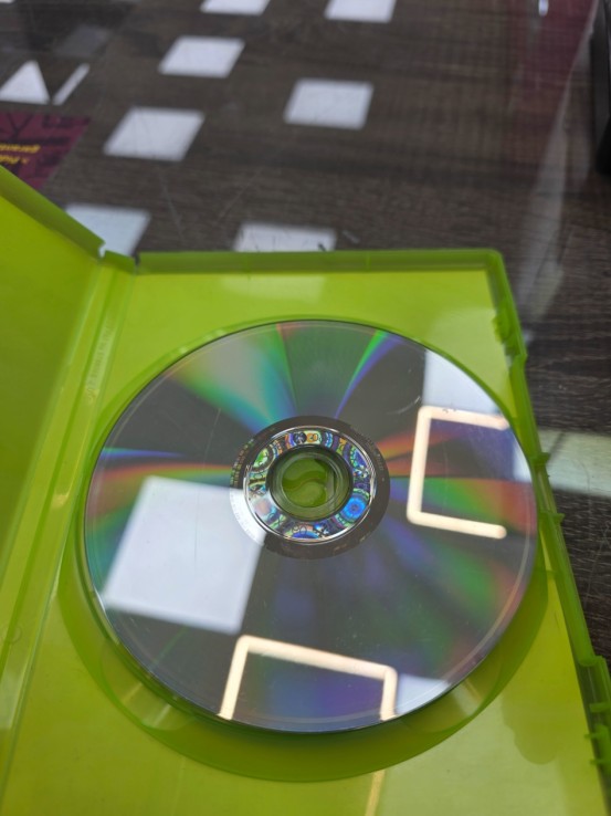 1-1-273497-3-Tomb raider xbox 360