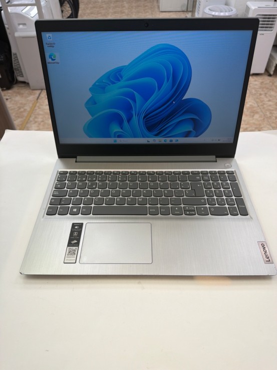 1-1-273487-1-Ordenador portátil Lenovo Ideapad Amd 3020 Radeon 120Ghz 8 256GB 