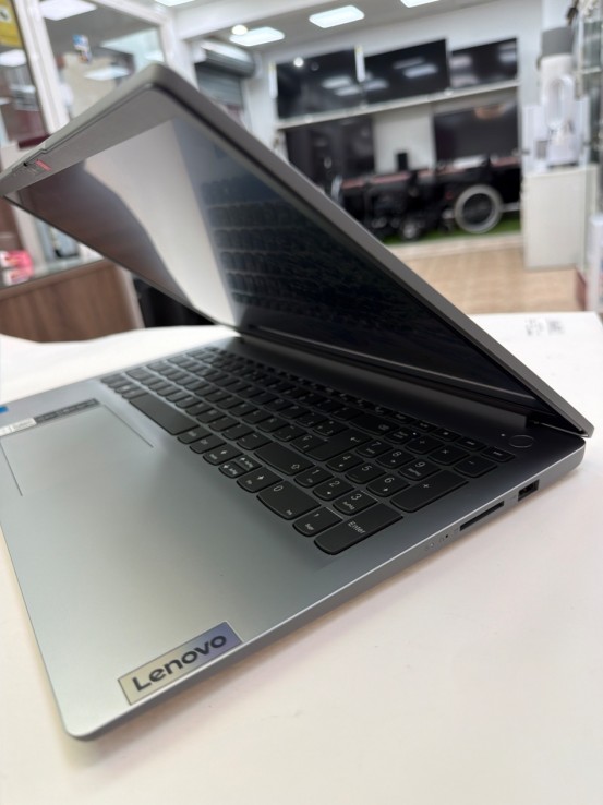 1-1-262303-4-Ordenador Portátil Ideapad 1 Celeron N4500 8 GB 256 GB 
