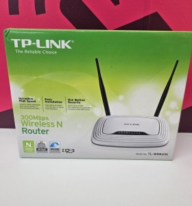 8-8-78519-1-Router Cable TP-LINK 300Mbps TL-WR841N