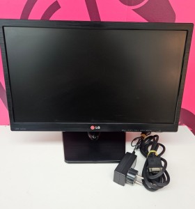 8-8-78483-1-Monitor LED LG 20EN33